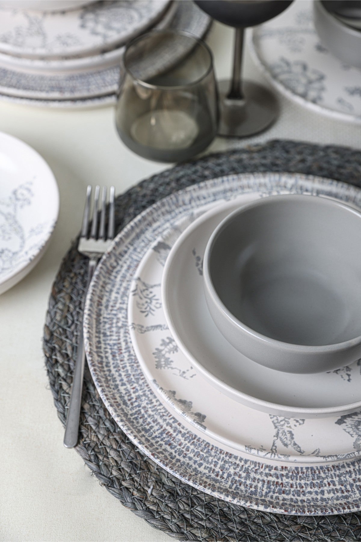 Set de cina 275KRM2338, 24 piese, gri mat/alb, ceramica