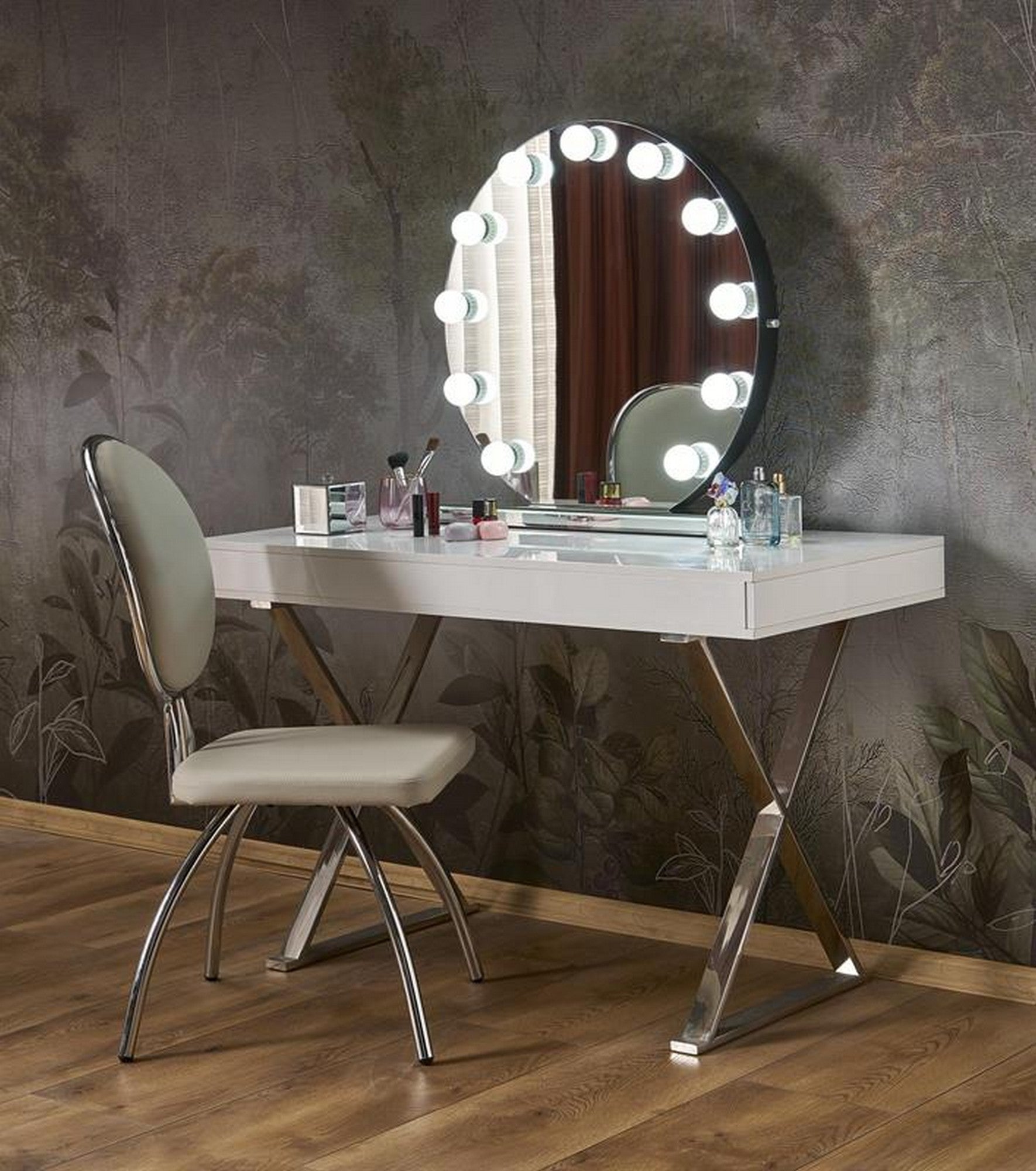 Oglinda TORANO, argintiu, cu iluminare LED, 70x70 cm