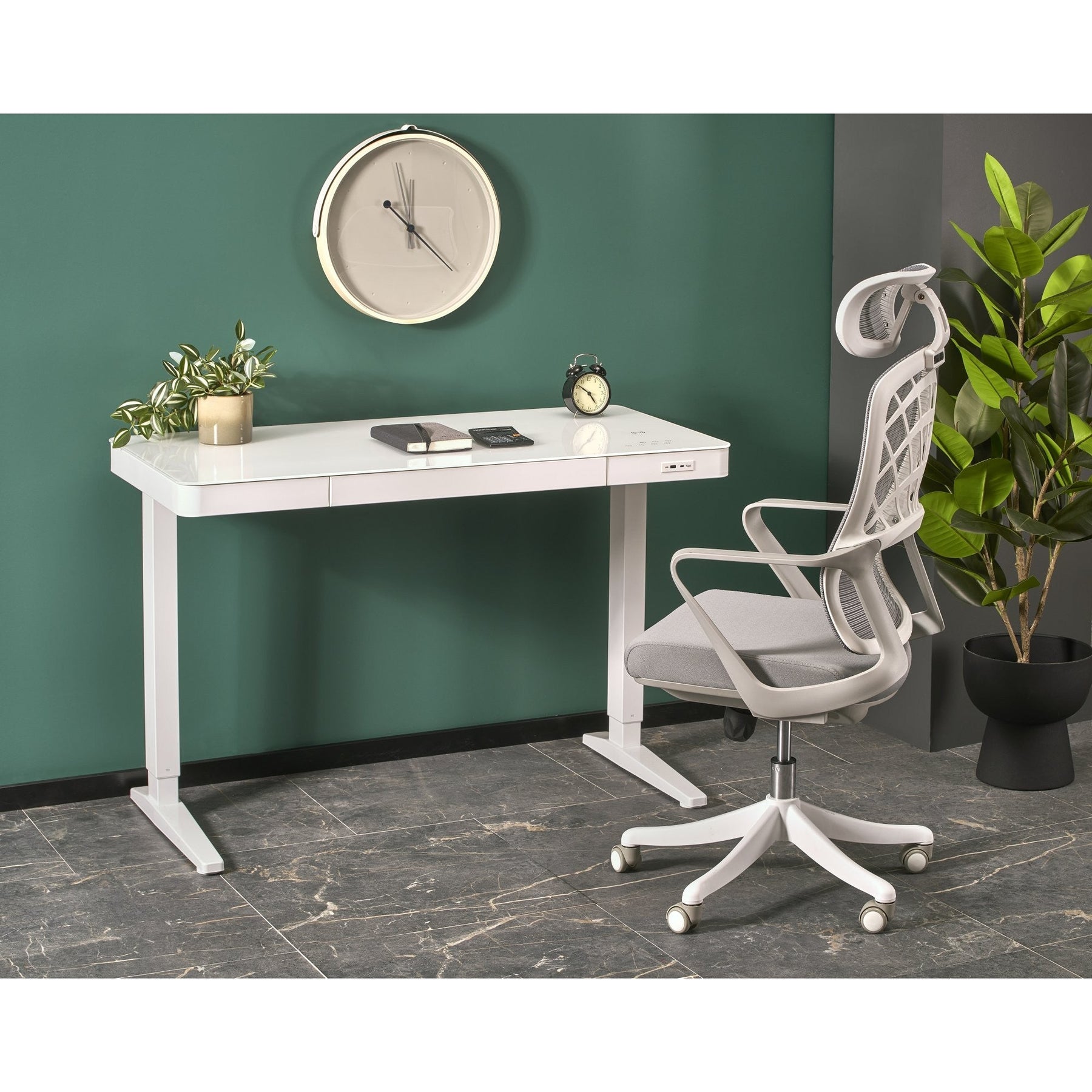 Birou B52, alb, sticla/metal, cu functie de reglare a inaltimii, 120x60x77/120 cm