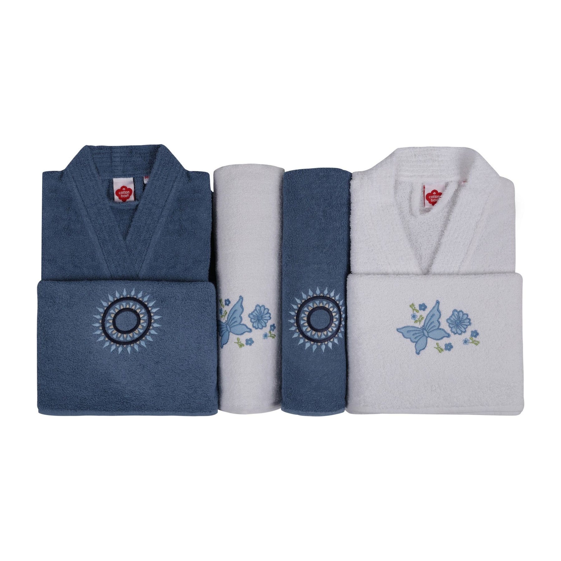 Set de baie de familie Nakisli Aile, format din halat pentru femei S/M, halat pentru barbati M/L, 2 prosoape mici si 2 prosoape mari, bumbac, alb/albastru