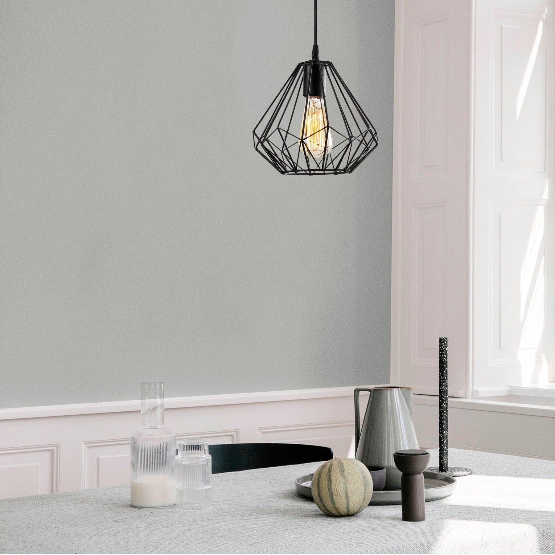 Lustra 704-S, negru, metal, 23x117 cm