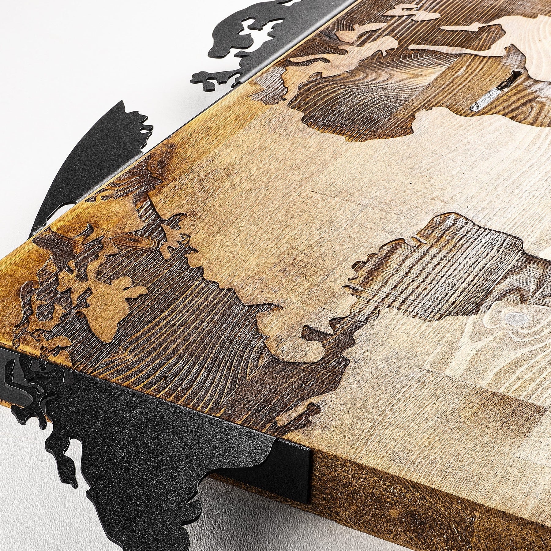 Decoratiune perete World Map, stejar/negru, lemn/metal, 83x3x35 cm
