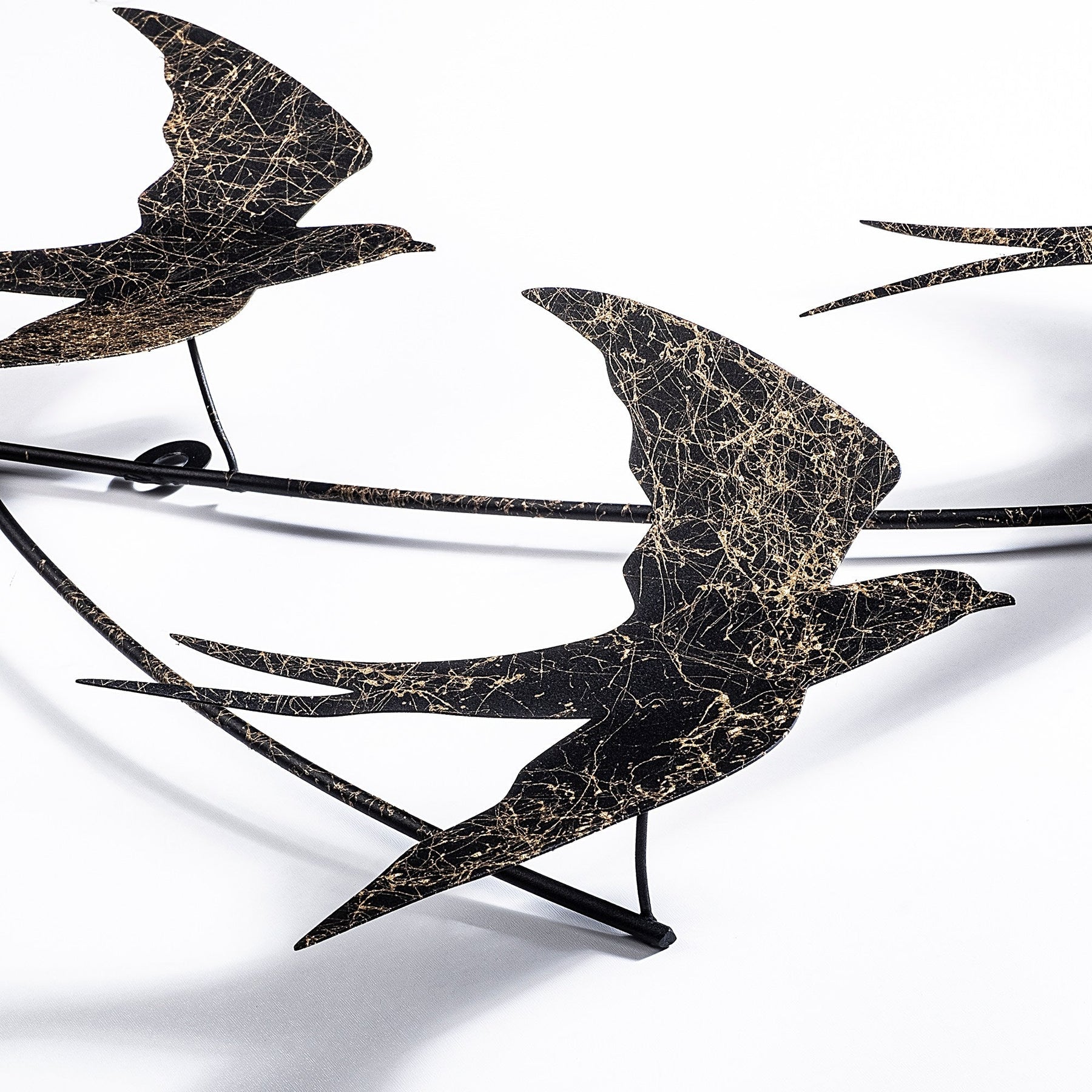 Decoratiune perete Wallow 2, negru/auriu, metal, 70x42 cm