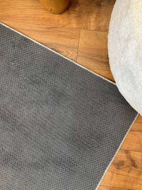 Covor BONCUK, 80x150 cm, forma dreptunghiulara, poliester, gri antracit