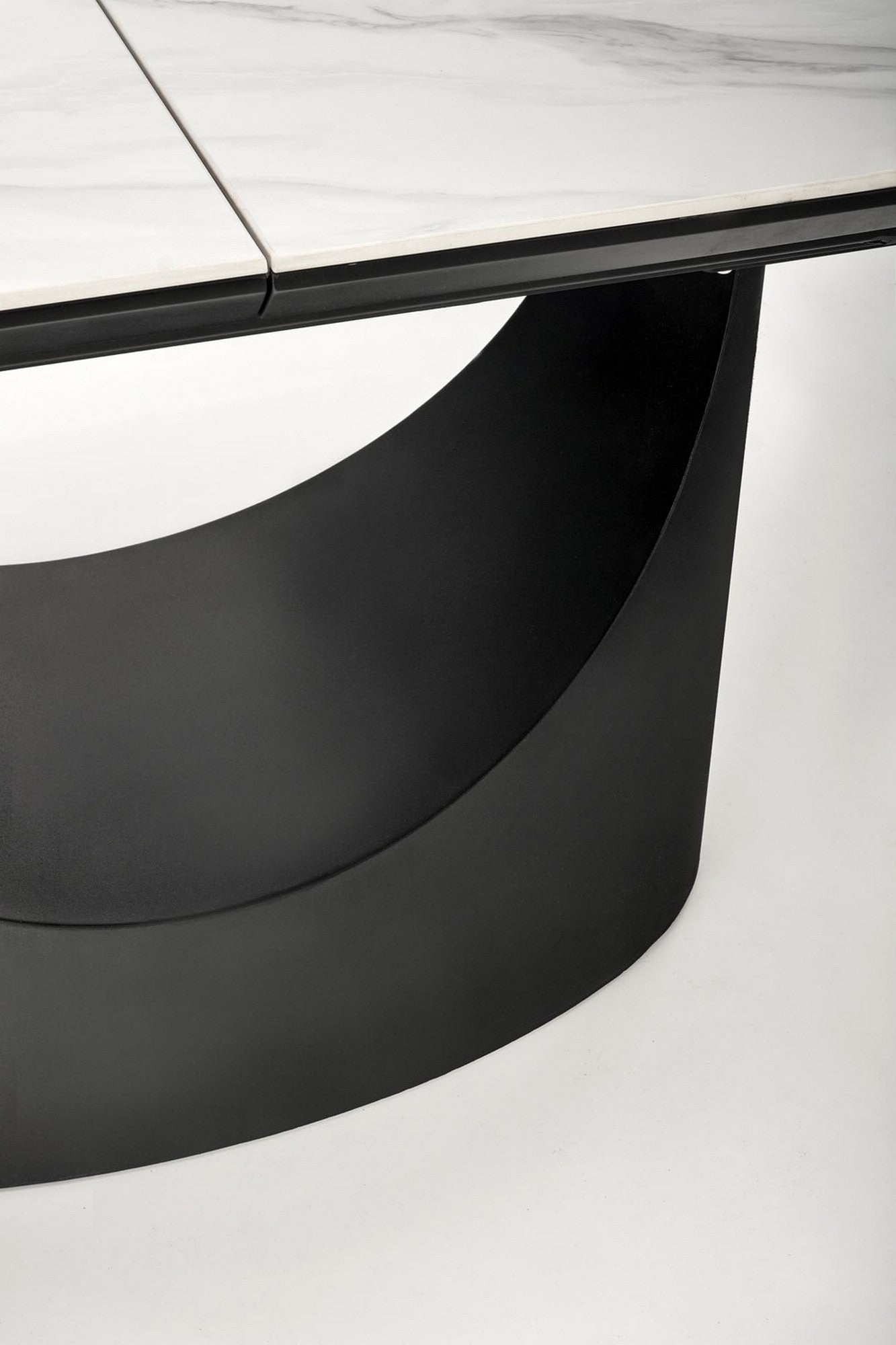 Masa extensibila OSMAN, alb efect marmura/negru, ceramica/metal, 160/220x90x77 cm