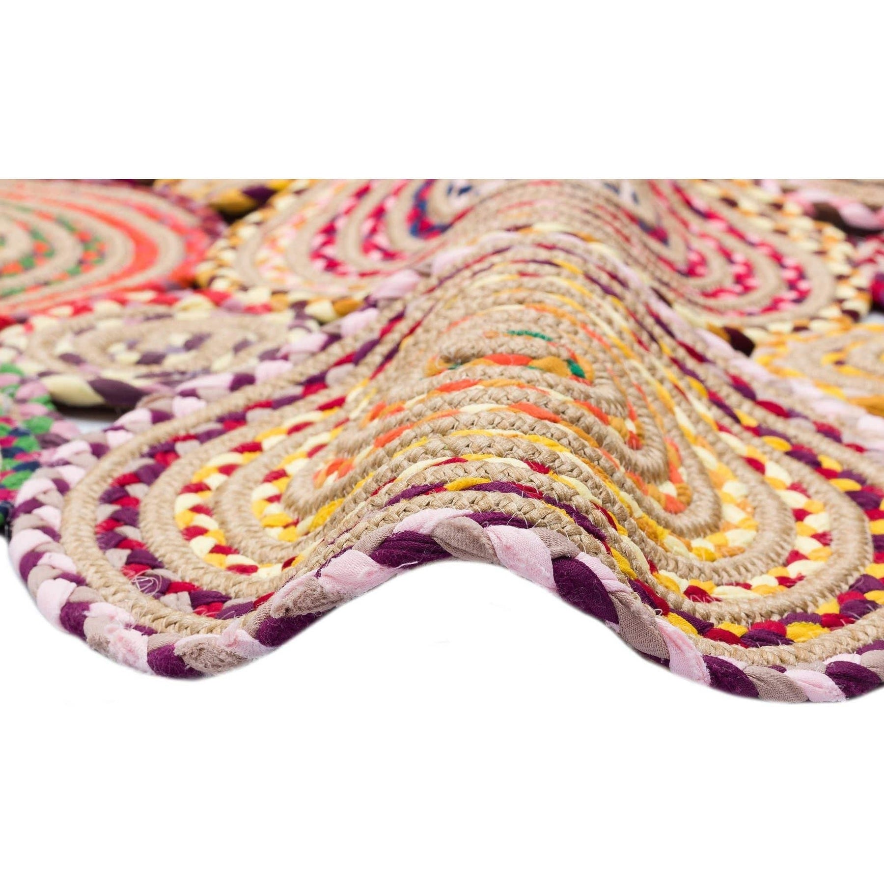 Covor multicolor cu model circular, ideal pentru living – primabucata