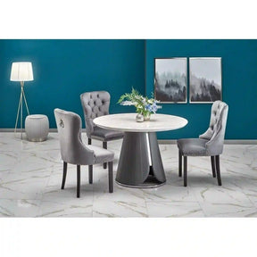 Masă albă cu detalii gri, ideală pentru dining modern – primabucata