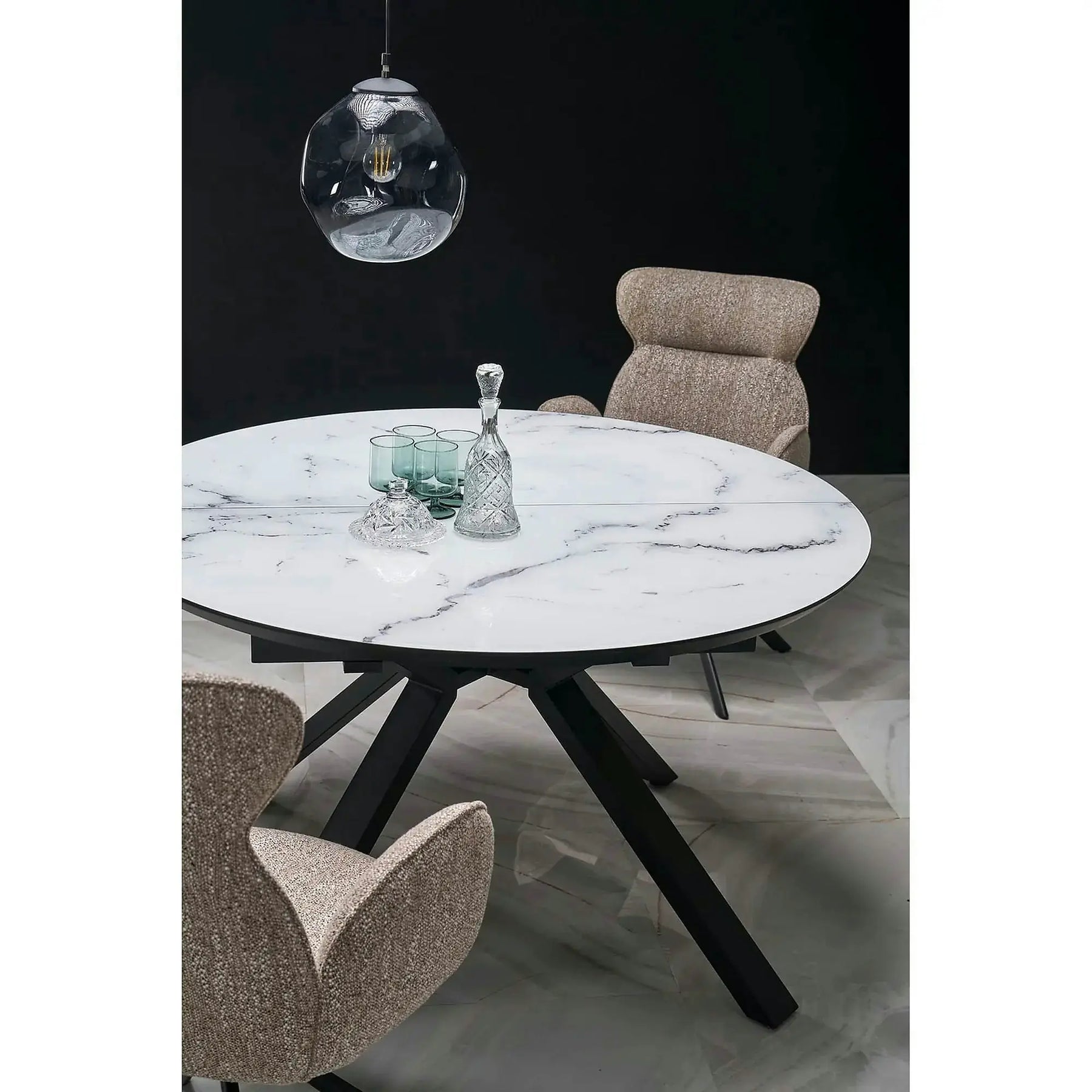 Masa rotunda extensibila 6 persoane VERTIGO, MDF lacuit/sticlă/otel acoperit cu pulbere, alb cu efect de marmura/negru, 130-180×130×76 cm