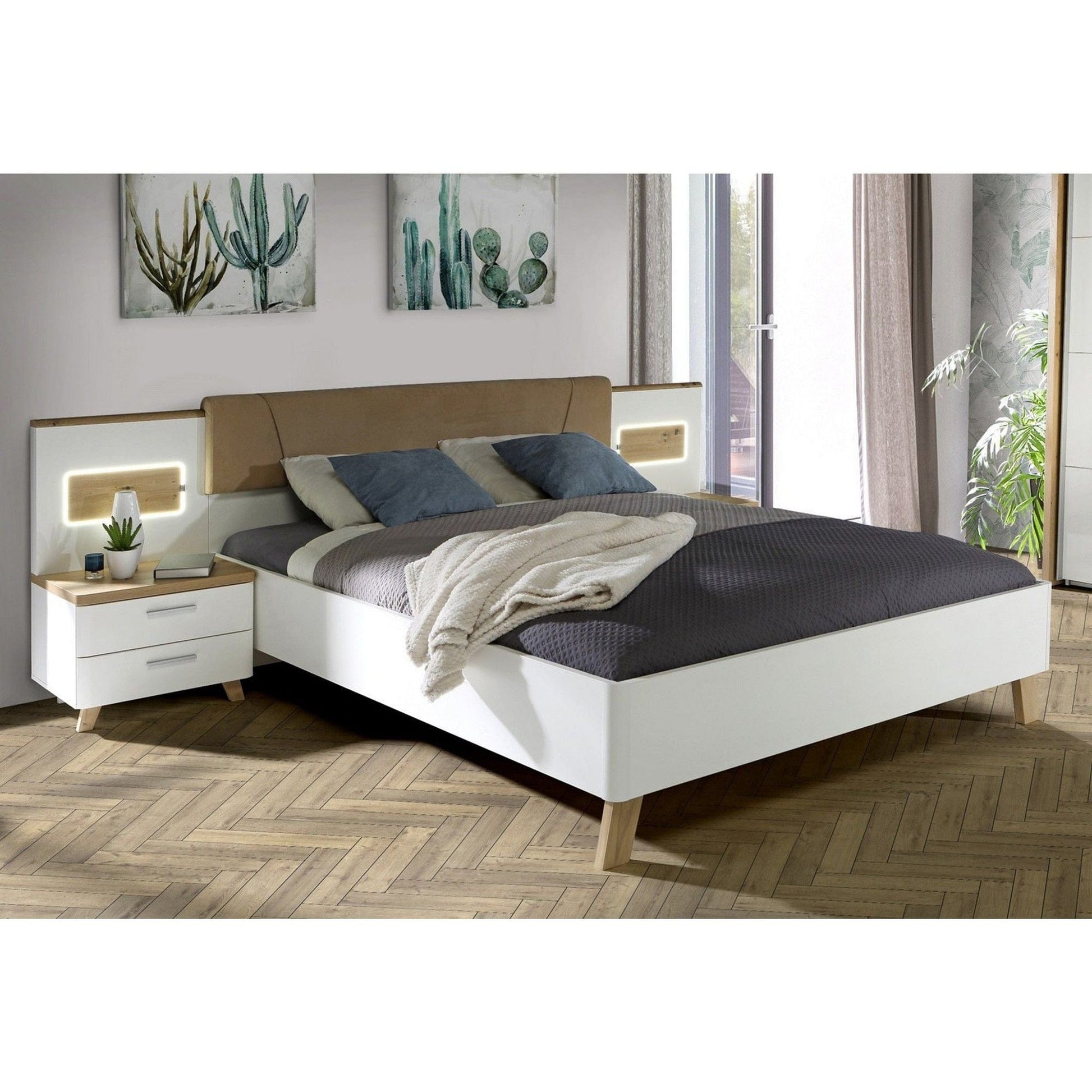 Cadru pat OLINDA 160x200, alb/maro, cu panouri laterale si iluminare led