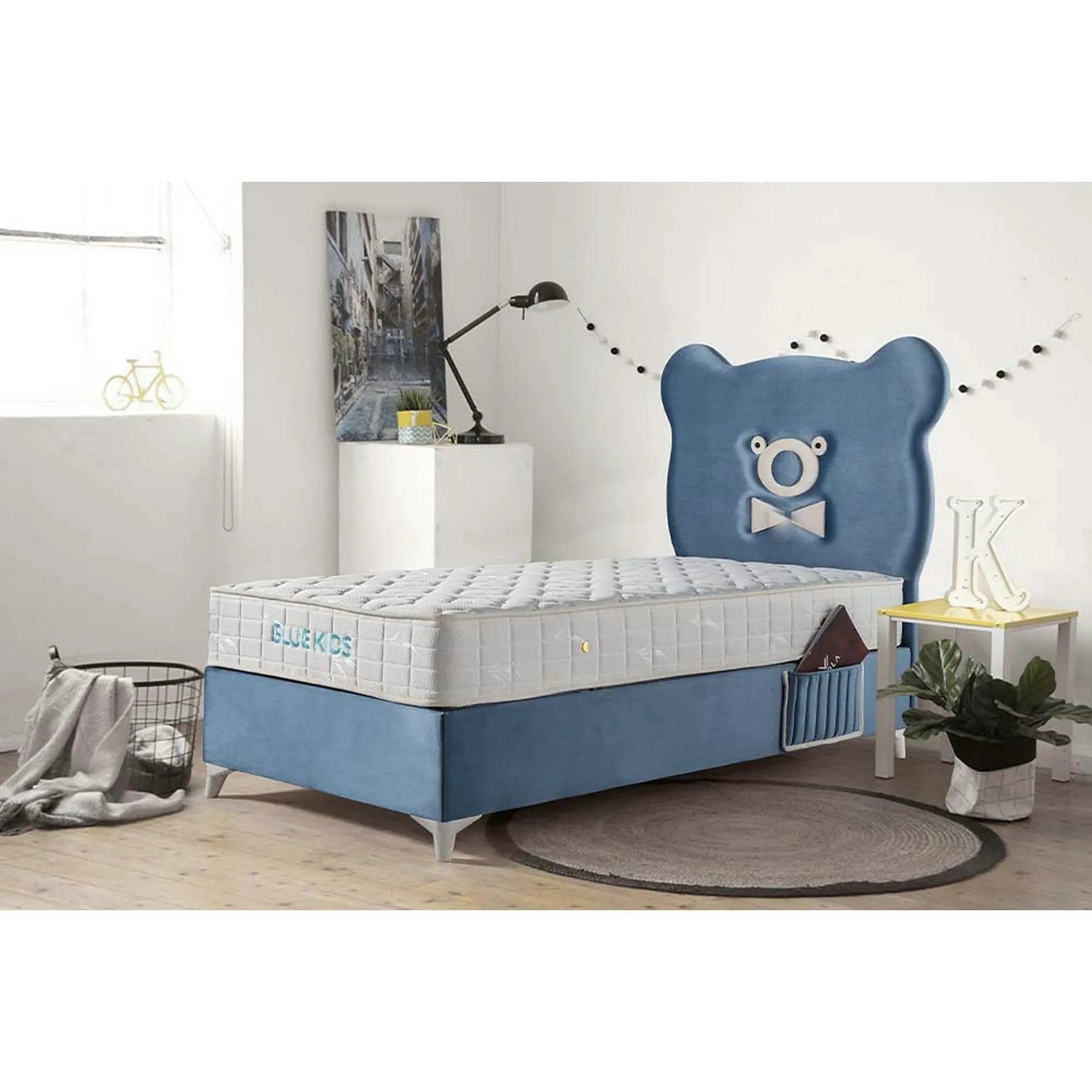 Pat BLUE KIDS, stofă catifelata/lemn/metal, albastru deschis - STR 50, 140×210×120 cm