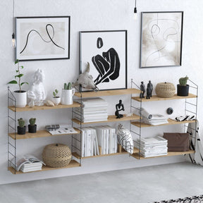 Raft din stejar cu design modern, decorat cu plante și obiecte de artă – primabucata