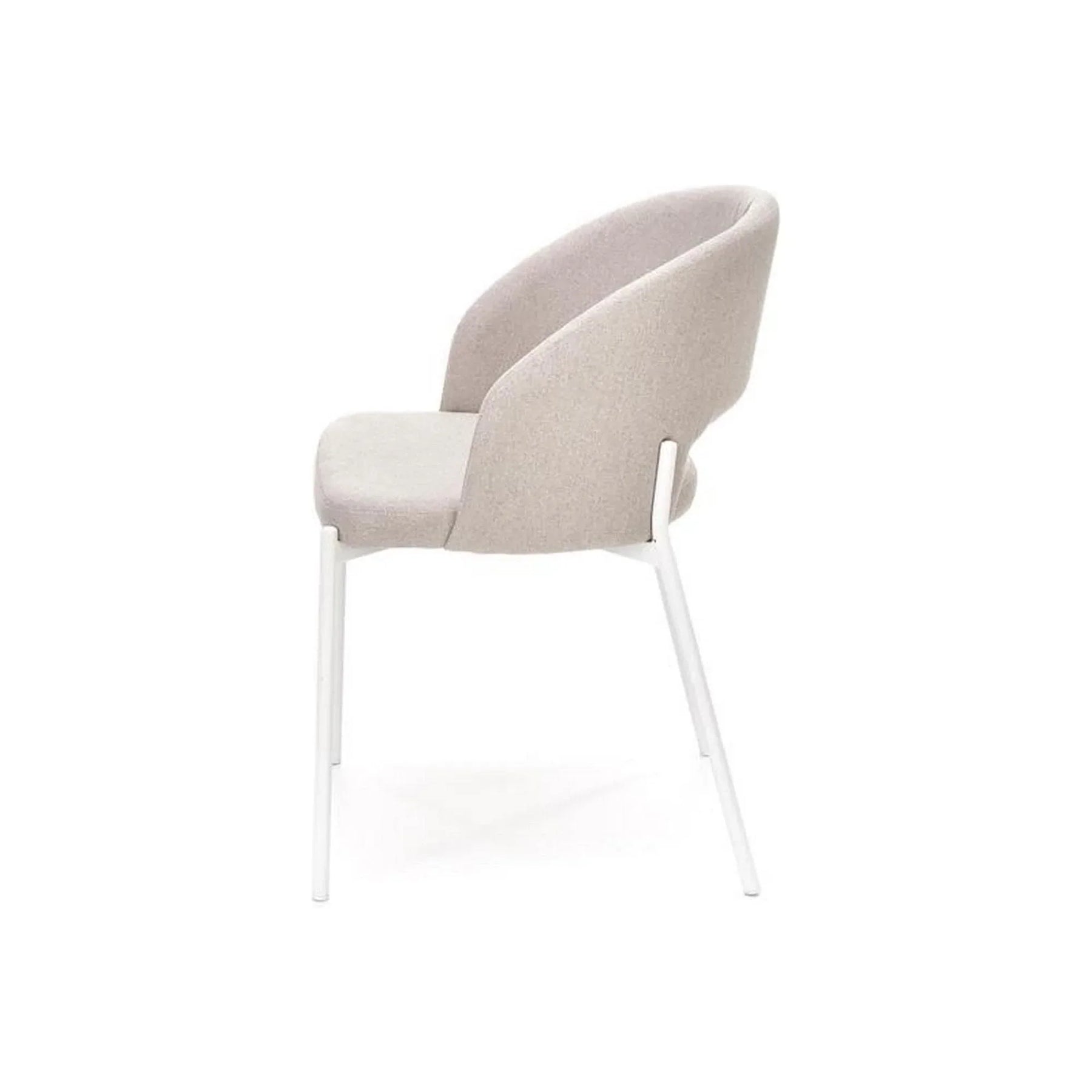 Scaun bej cu picioare albe, ideal pentru dining sau living – primabucata