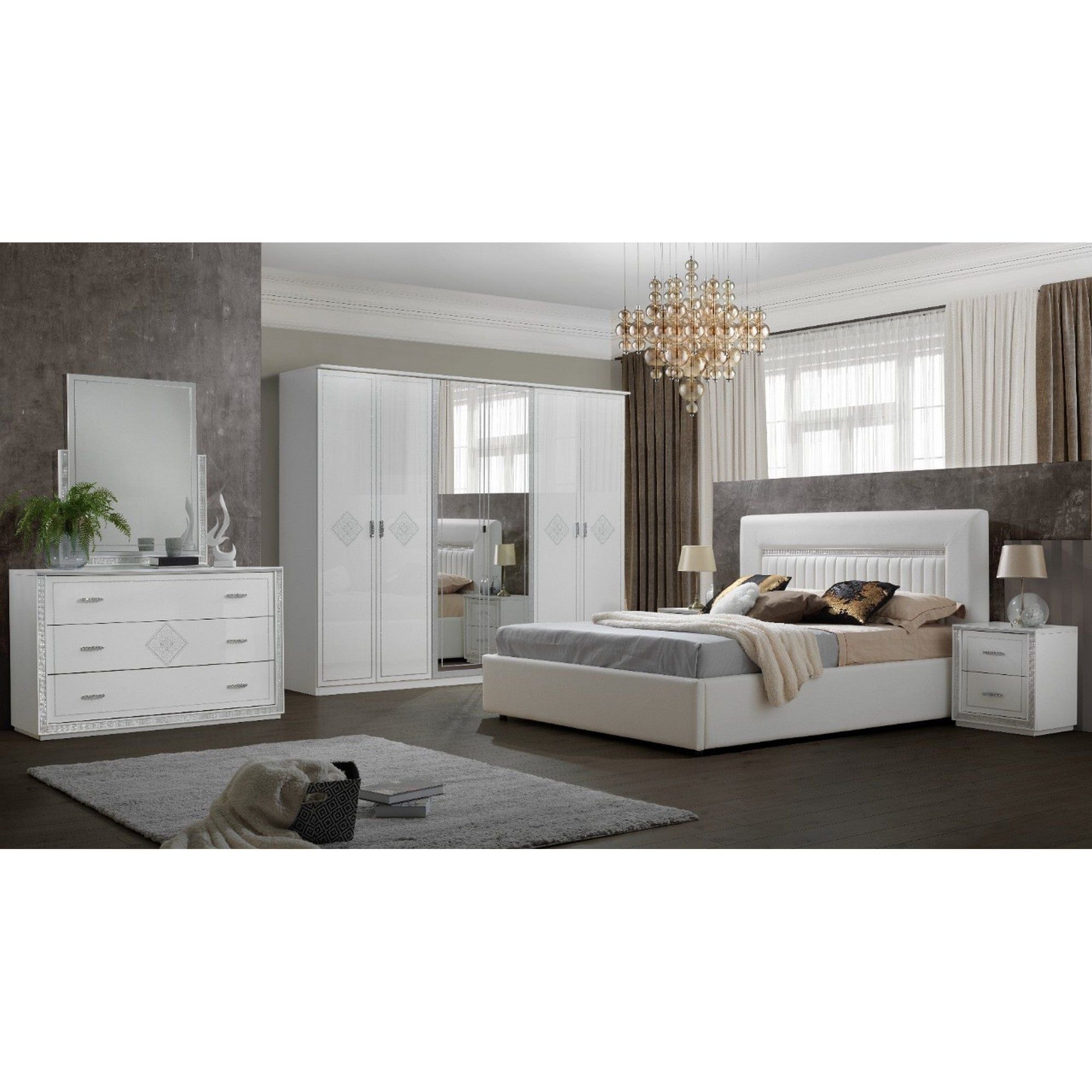 Set dormitor NEW GEMMA, alb lucios, pat 160x200 cm cu somiera fixa, fara lada de depozitare, dulap cu 6 usi, 2 noptiere, comoda, oglinda, iluminare led