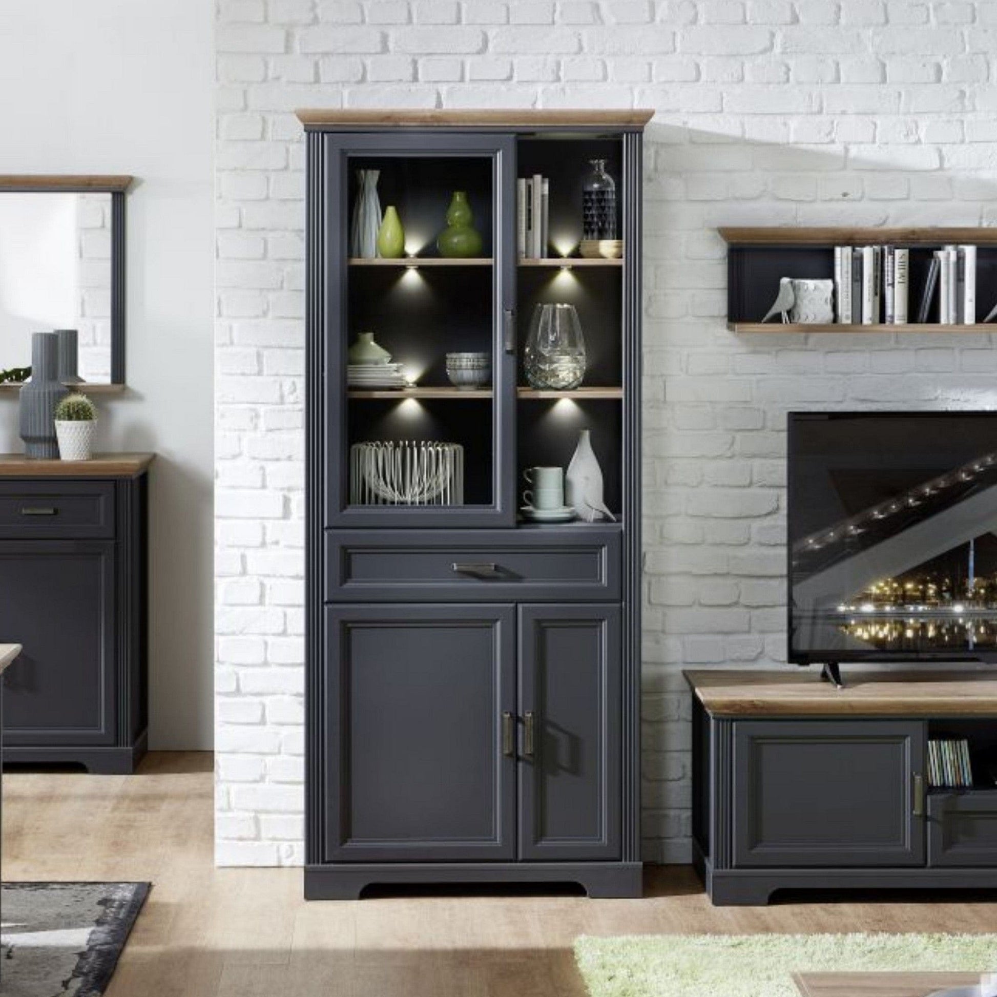 Vitrina JASMIN, gri grafit/stejar artisan, PAL/sticla, cu iluminare LED, 93x42x204 cm