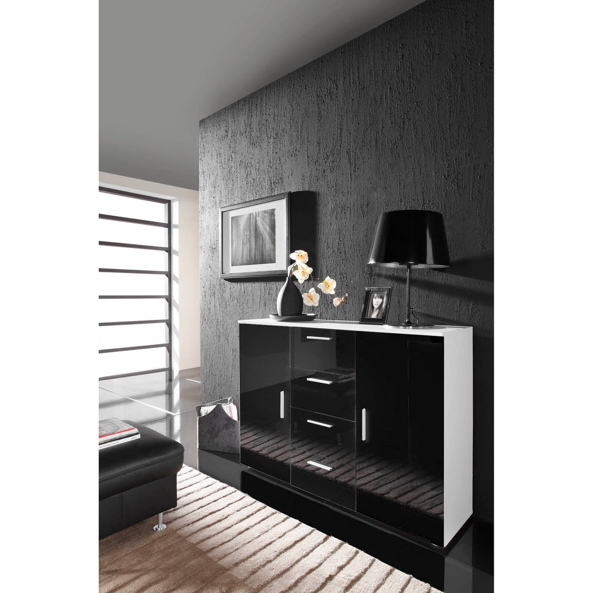 Comoda UNI, alb/negru lucios, 132x38x92 cm