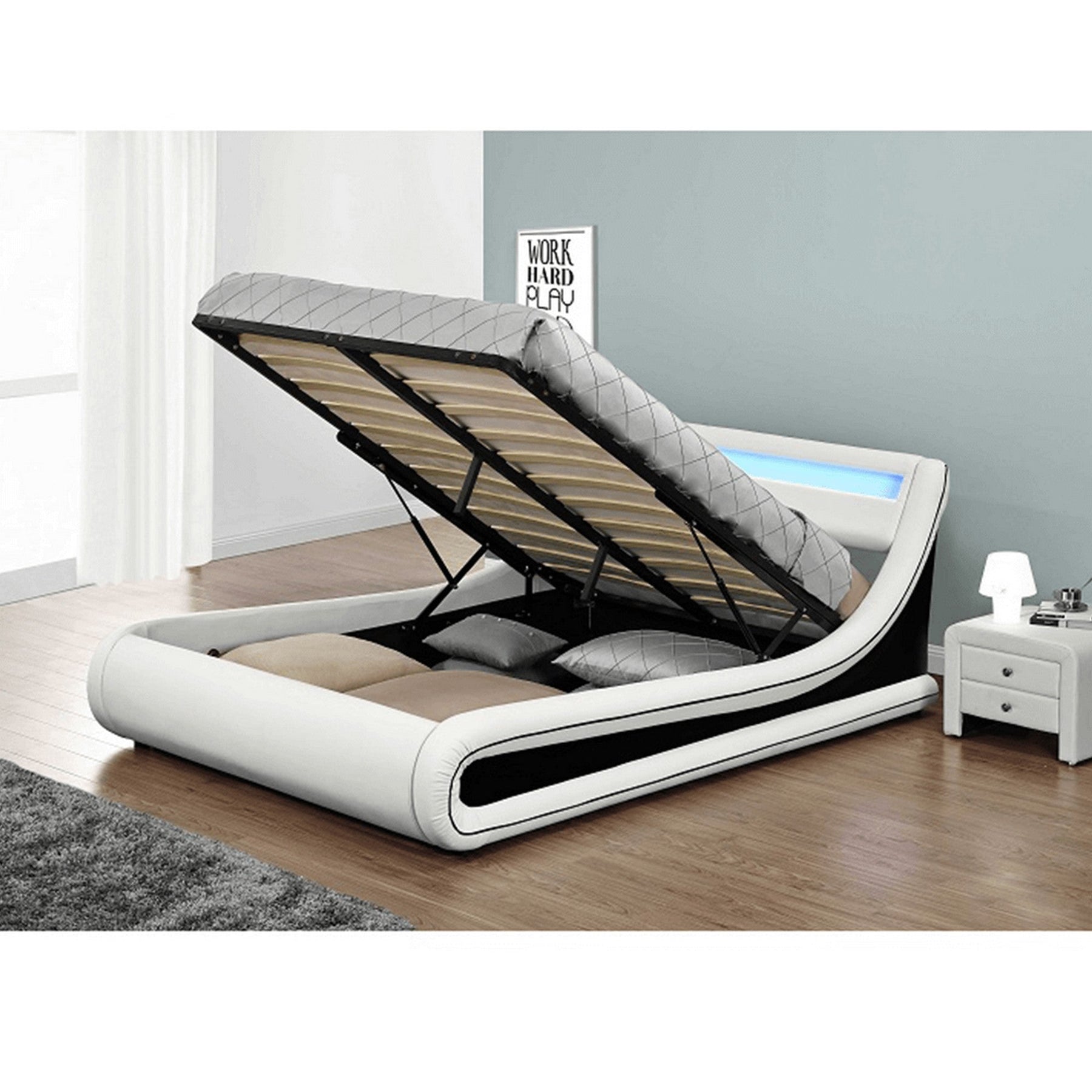 Pat dormitor MANILA NEW, piele ecologica, alb/negru, 180x200 cm, cu iluminare LED RGB, somiera lamelara reglabila si lada de depozitare, fara saltea
